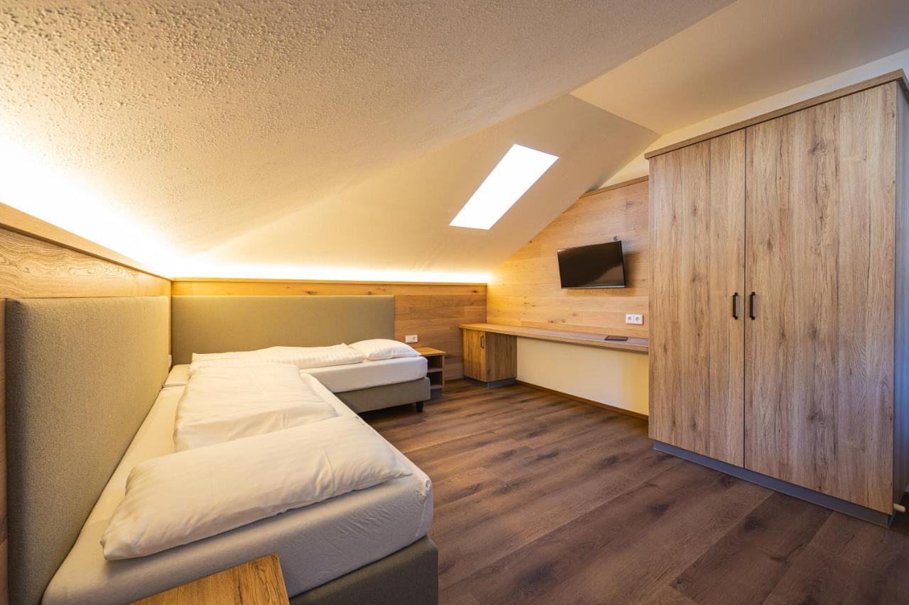 Neue Post Hotel